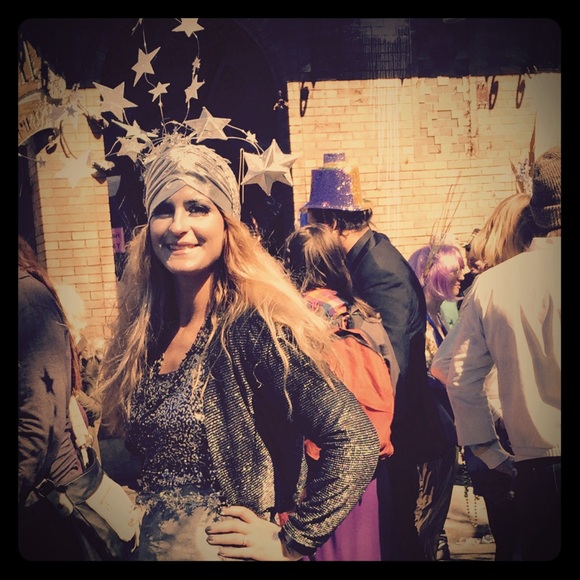 Meet your Posher, Jo - Picture 1 of 1